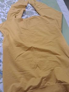 Yellow Garfield Graphic Sweatshirt