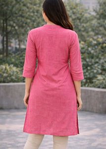 Elegant Pink Embroidered Kurta