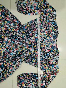 Floral Print V-Neck Mini Dress