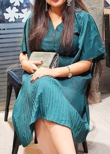 Elegant Green Midi Dress