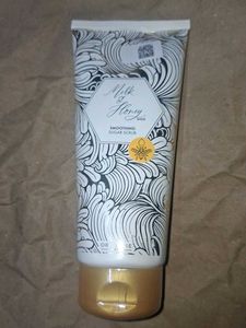 Oriflame Milk & Honey Sugar Scrub