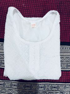 Elegant White Chikankari Kurti💎🤍