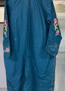 Elegant Teal Embroidered Kurti Set