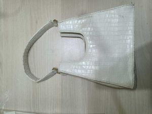 Hand bag