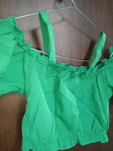 Emerald Green Off-Shoulder Crop Top no 104