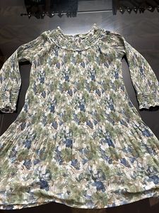 Floral Print Pleated Tunic Top