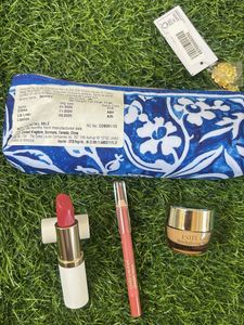 Estee Lauder Combo With Pouch