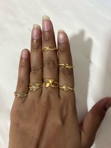Set of 6 Heart Design Rings