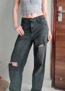 Stylish Ripped Black Jeans