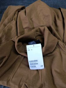 H&amp;M Jumper/Sweater Size Small colour Brown