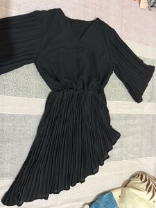 Chic Black Pleated V-Neck Dress