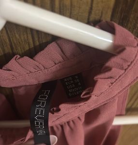 Chic Rose Pink Sleeveless Top