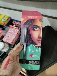 Huda Beauty HD Eye Kajal