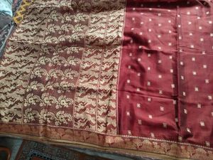 Balu choori Maroon Saree with Gold Detailing