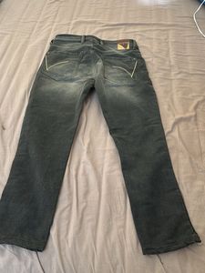 Jeans ( Van Heusen, Size 29, Stretchable Upto 2cm