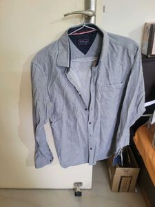 Men's Grey Button-Up Shirt