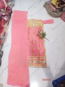 Elegant Pink Kurta with dupatta Gold Embroidery