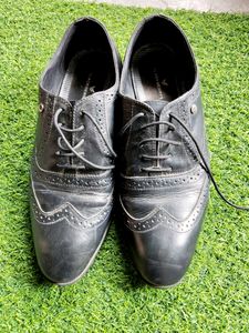 Blackberrys Leather Brogues – Classic Formal