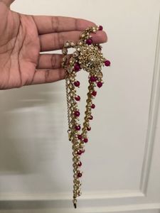 Exquisite Kundan Maang Tikka with Pearls