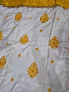 Elegant White Saree with Yellow Embroidery