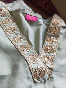 Elegant Green Embroidered Kurta Set