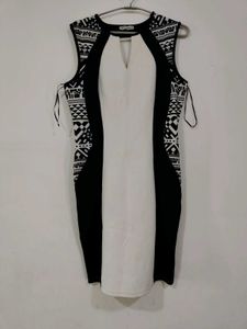Black &amp; White Geometric Sleeveless Dress