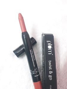 Plum Twist & Go Matte Lipstick | Ceramides + Hyalu