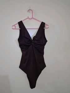 Elegant One-Piece bodycon burgandy top (non-paded)