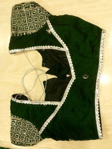 Elegant Green Floral Print Saree with blouse
