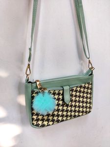 NEW HOUNDSTOOTH BAG