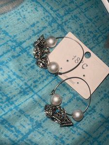 Flash sale 🔥 New - Hoop Earrings with Pearl