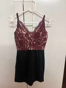Elegant Lace Dress with side chain and adju
