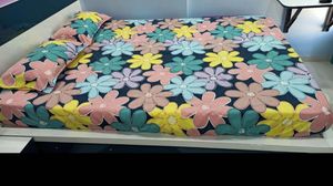 Set of 2 Floral Bedsheet- King size bed