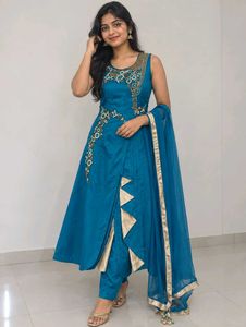 Beautiful Blue Kurta Set with Intricate Embroidery