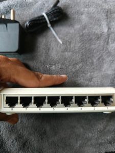 iBall 8-Port 10/100M Green Switch