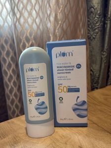 Plum Rice Water &amp; Niacinamide Sunscreen