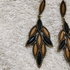 Party wear earing