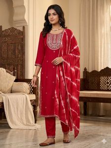 Beautiful kurti , plazo and dupatta suit