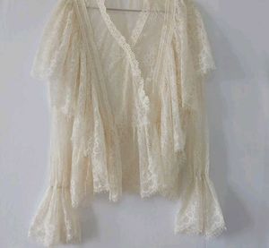 Romantic Boho Lace Peplum Blouse✨️🌼