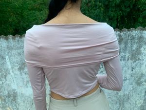 🌸Pinterest Style Off Shoulder Crop Top Baby Pink
