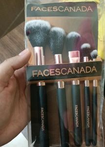 Faces Canada Brush Set