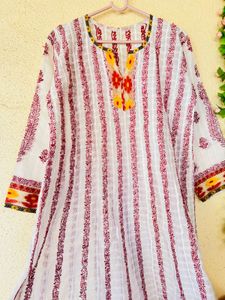 White &amp; Maroon Printed Kurta