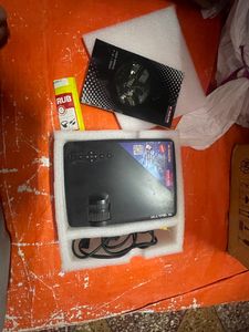 4K HD Quality Projector New Conditions.
