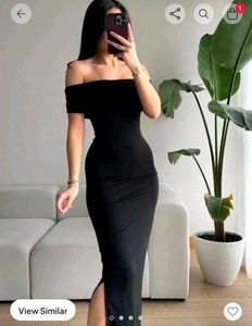 Elegant Black Off-Shoulder Maxi Dress