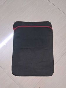Black &amp; Red Padded Pouch of 1