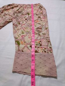 Ishnya Women's Pink Floral Pyjama Set