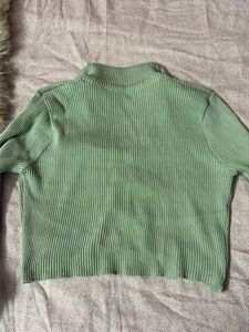 Cropped Ribbed Zipper Top