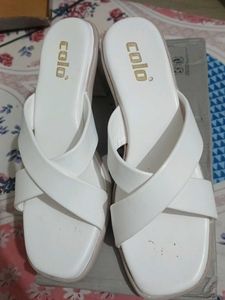 White Colo Flat Sandals
