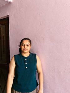 collar crepe top