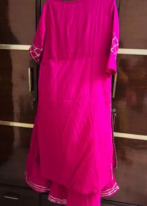 Elegant Pink Kurta with White Embroidery